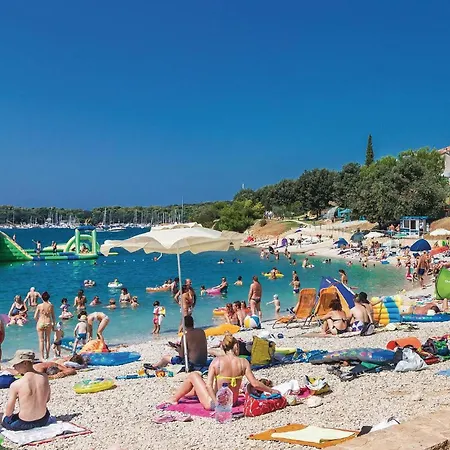Vakantiehuis In With Wifi Ližnjan